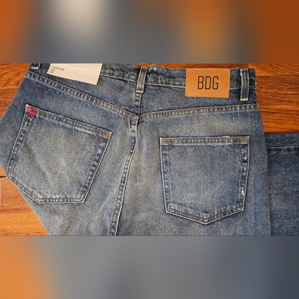 URBAN OUTFITTERS BDG COWBOY JEANS - Picture 4 of 5